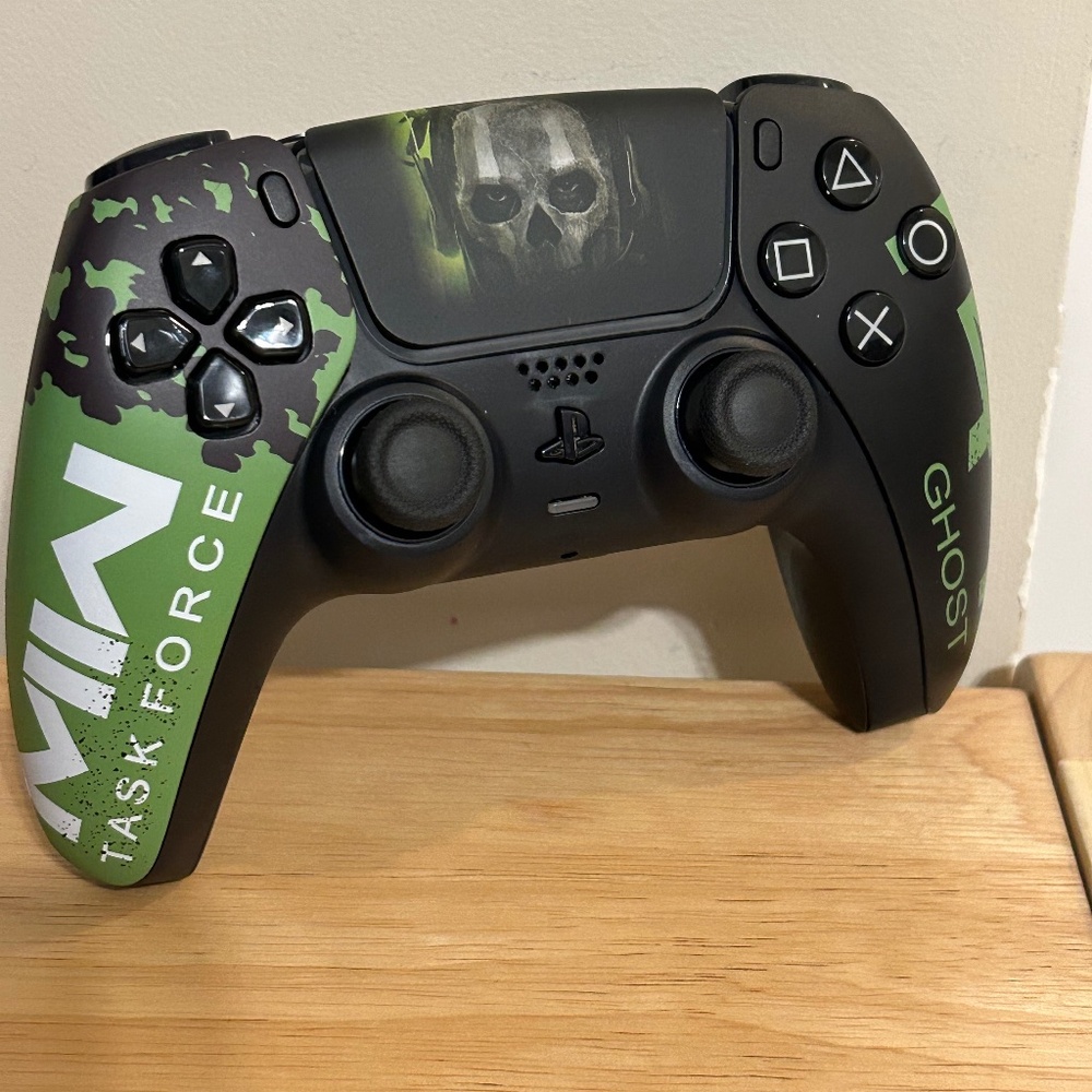 PS5 custom controller Call of Duty